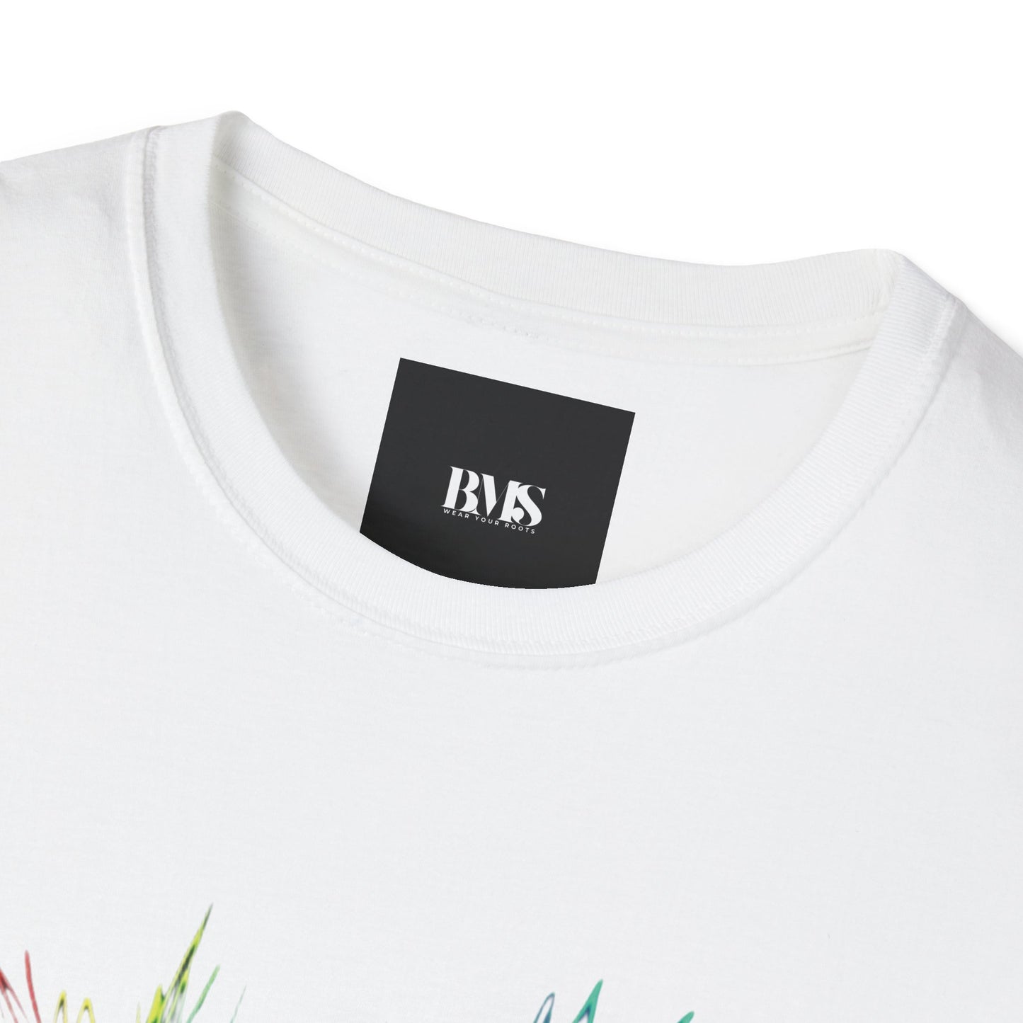Smiling Colourful Face Graphic T-Shirt – Artistic Festival Streetwear Tee (UK Exclusive)